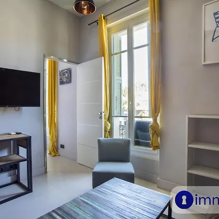 Air-conditioned In The Carabacel District * Nice